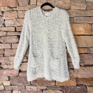 Mizumi L Cream Gray Colored Long Sleeve Women's Cozy Fuzzy Warm Soft sweater